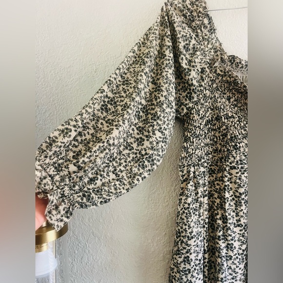 PIPER & SCOOT women’s dress floral print has pockets puffy sleeves NWT - Picture 3 of 14